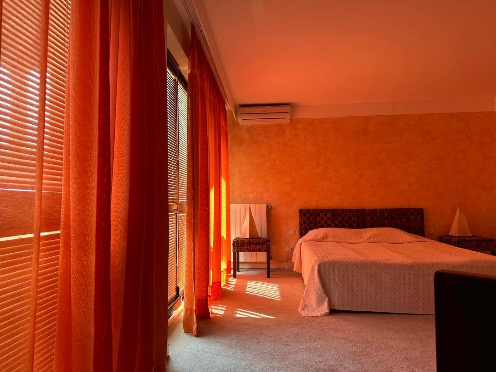 Oazis Vip Club Aparthotel Pantai Sunny Bagian luar foto