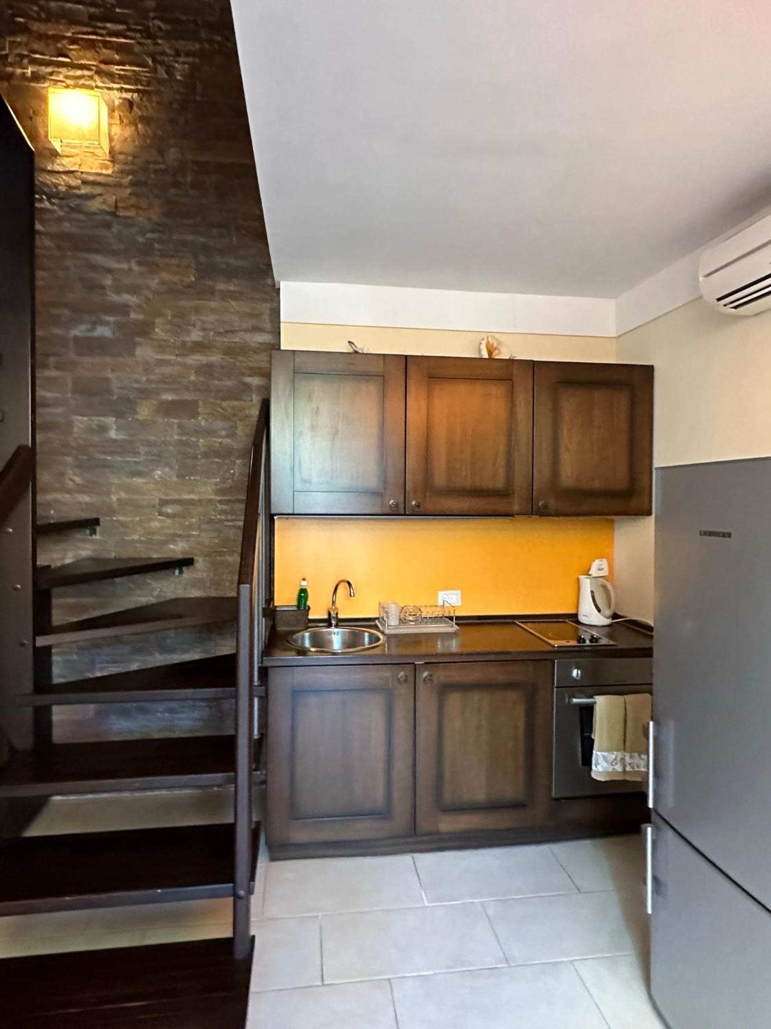 Oazis Vip Club Aparthotel Pantai Sunny Bagian luar foto